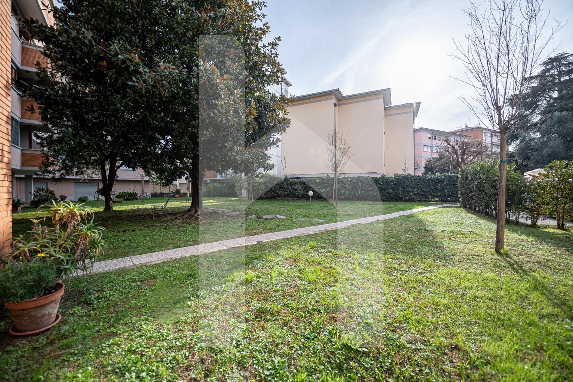 Homiday - Pisa - Elegant Apartment- 3 Camere 2 Bagni Kültér fotó